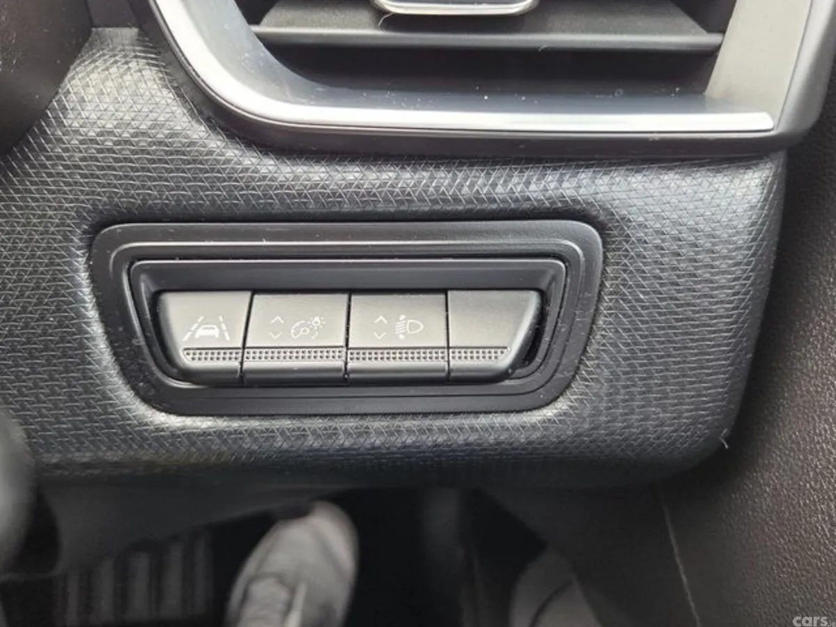 Renault Clio Hatchback, Petrol, 2023, Grey