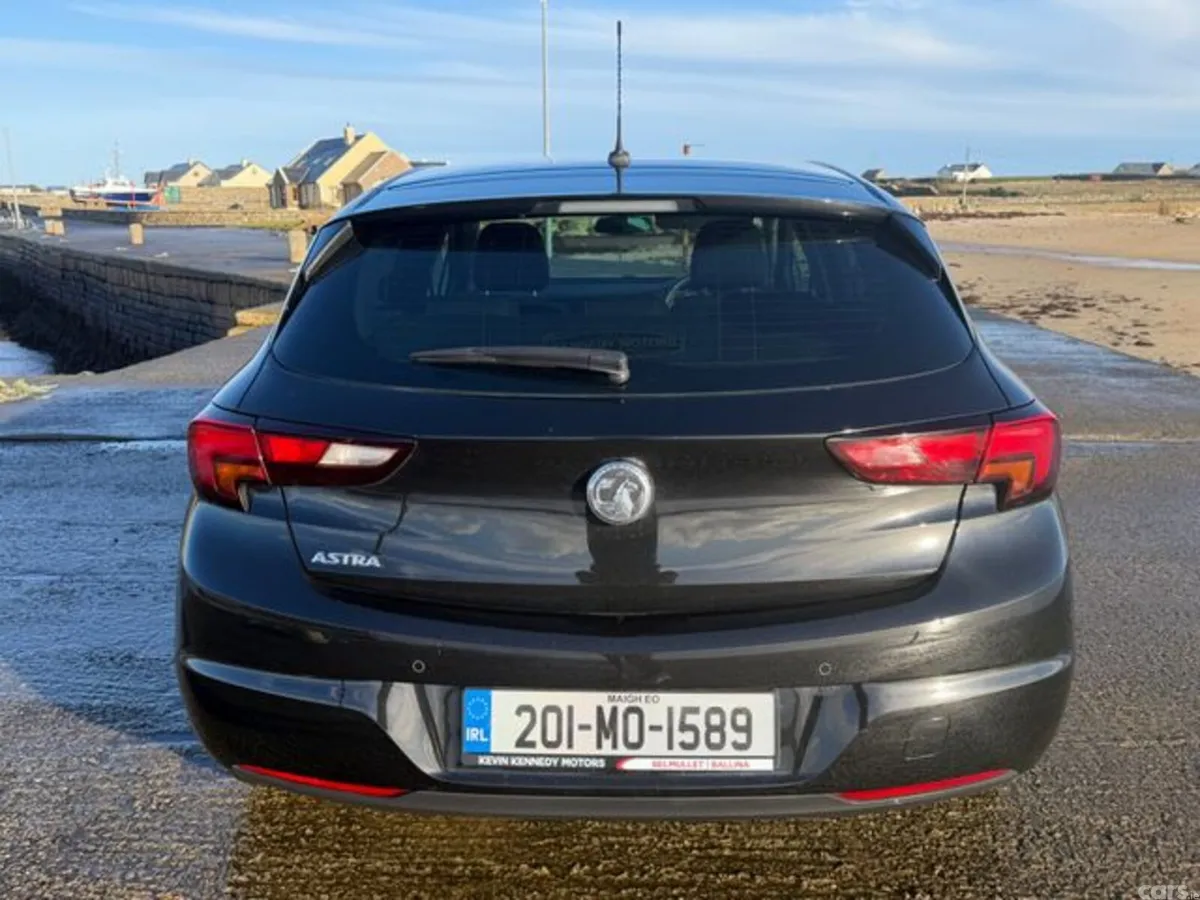Vauxhall Astra Hatchback, Diesel, 2020, Black