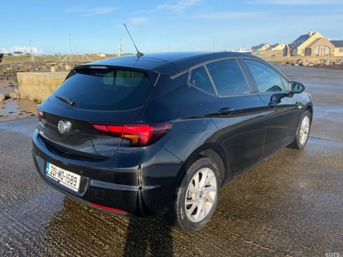 Vauxhall Astra Hatchback, Diesel, 2020, Black