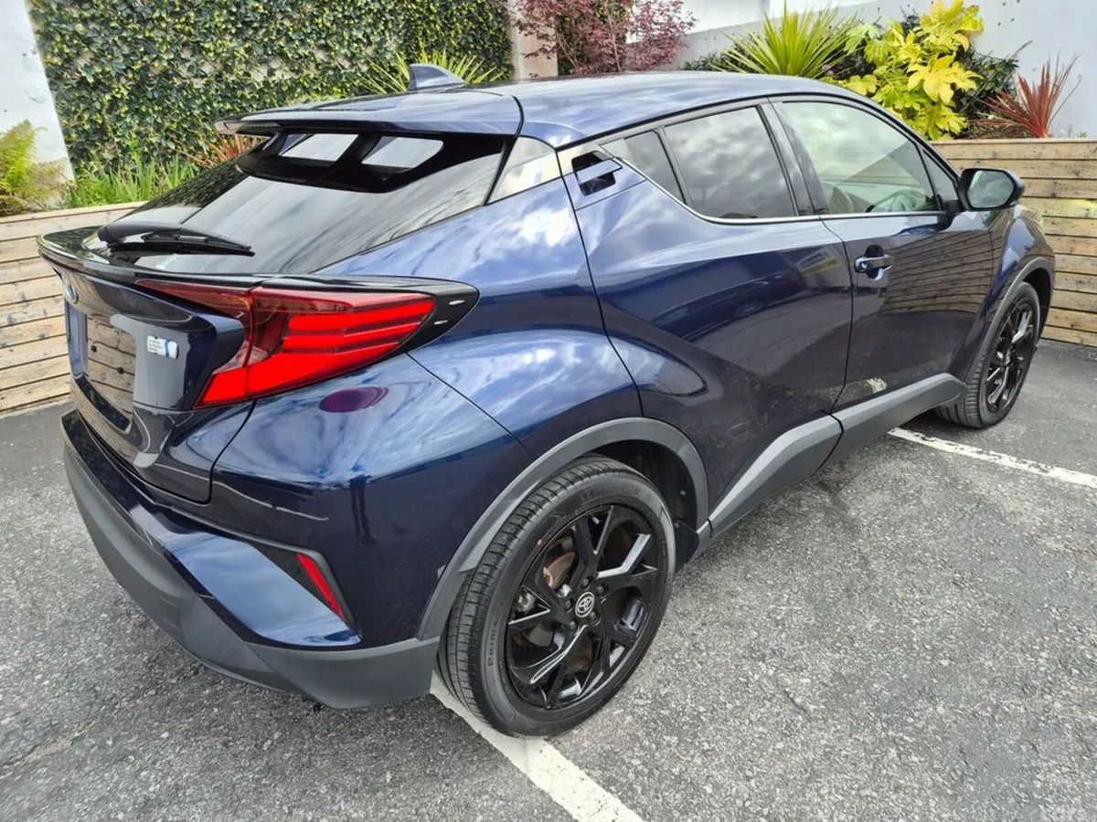 Toyota C-HR SUV, Petrol Hybrid, 2021, Blue