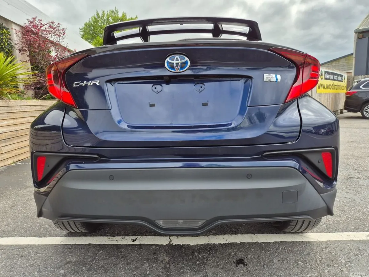 Toyota C-HR SUV, Petrol Hybrid, 2021, Blue