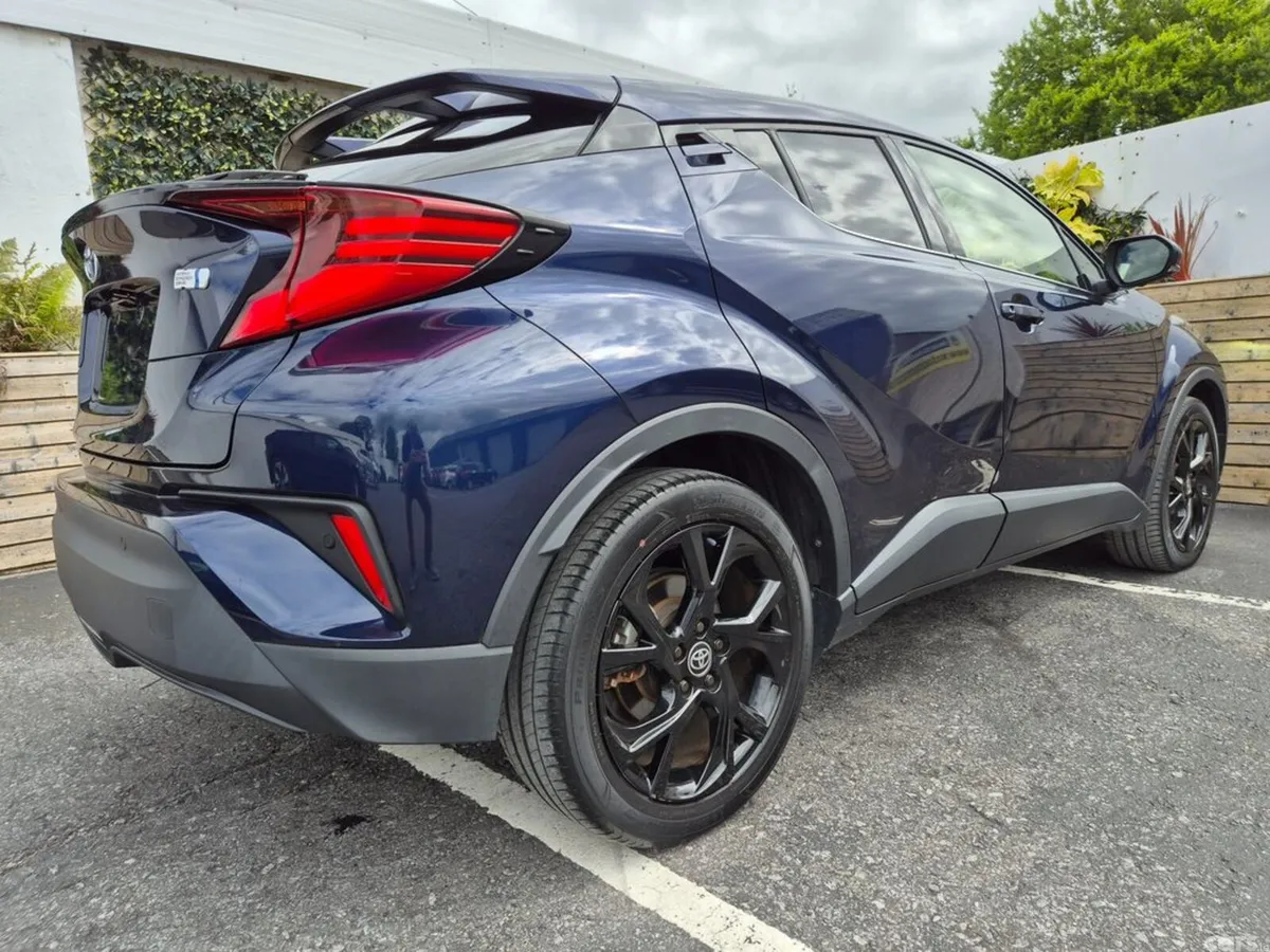 Toyota C-HR SUV, Petrol Hybrid, 2021, Blue