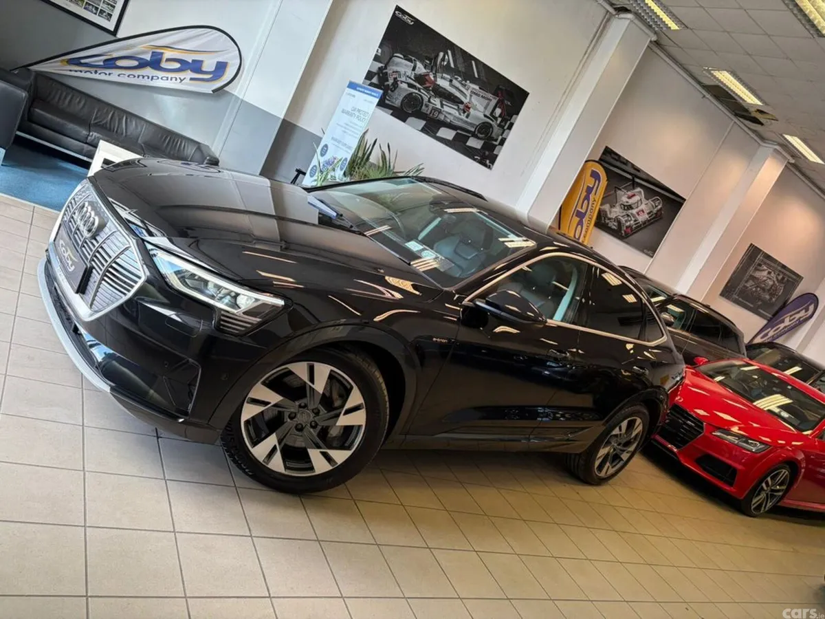 Audi e-tron SUV, Electric, 2020, Black