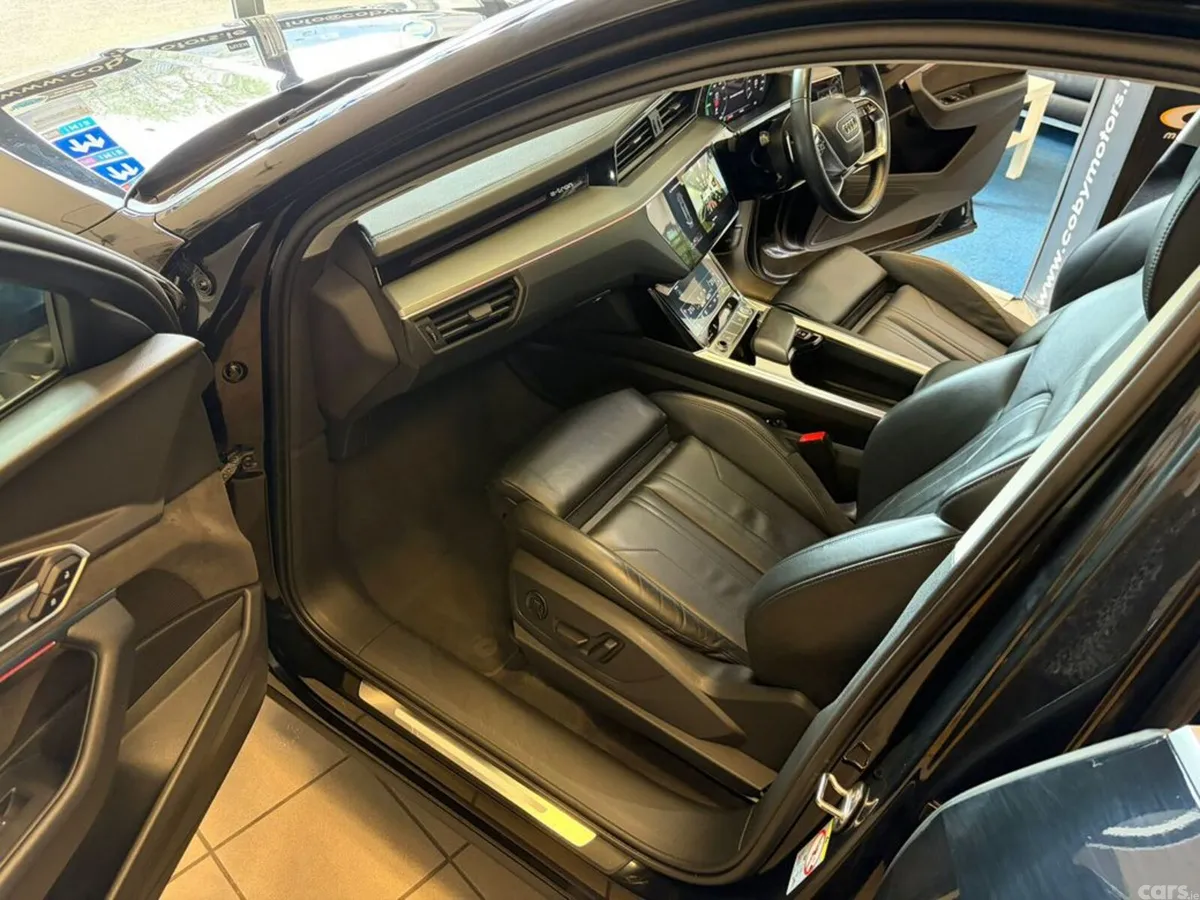 Audi e-tron SUV, Electric, 2020, Black
