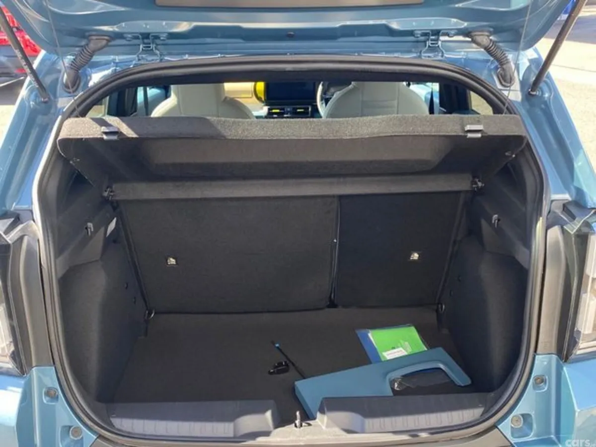 Fiat Grande Panda SUV, Petrol Hybrid, 2027, Blue