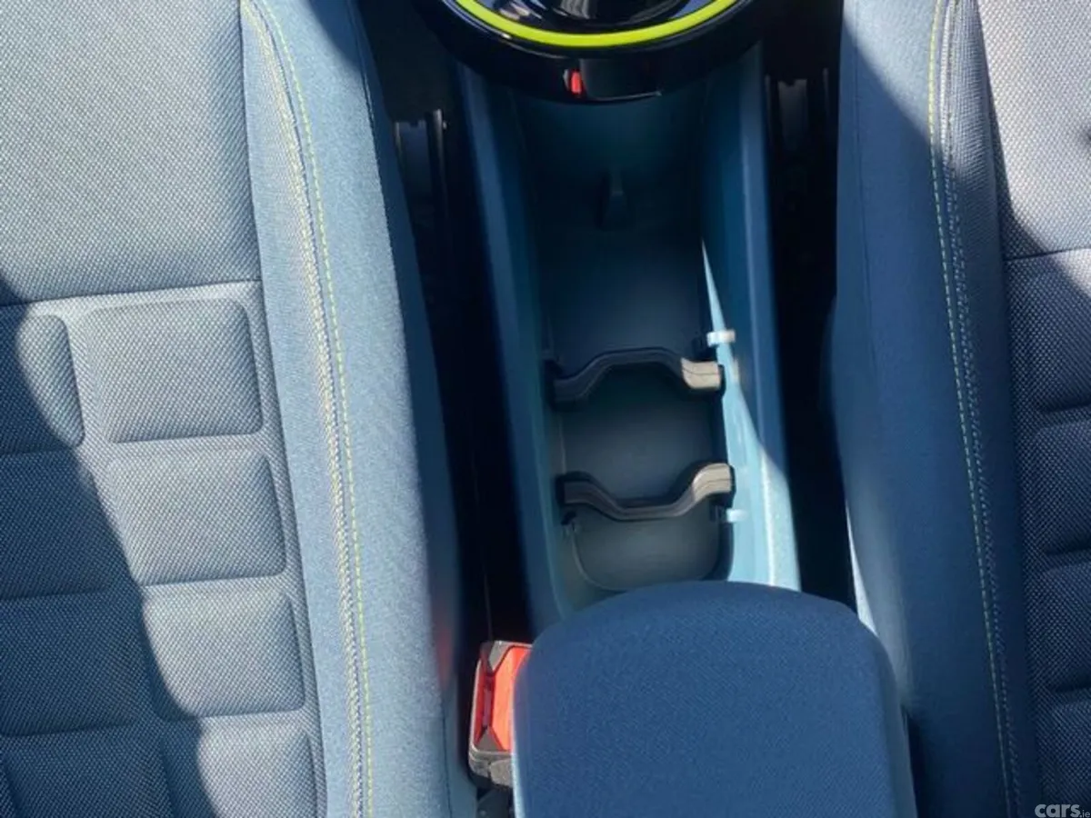 Fiat Grande Panda SUV, Petrol Hybrid, 2027, Blue