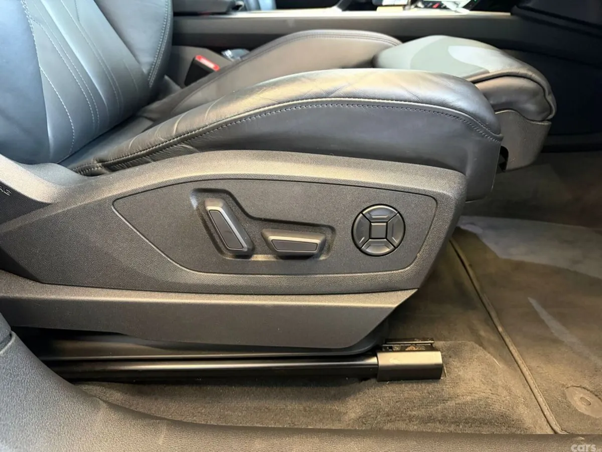 Audi e-tron SUV, Electric, 2020, Black