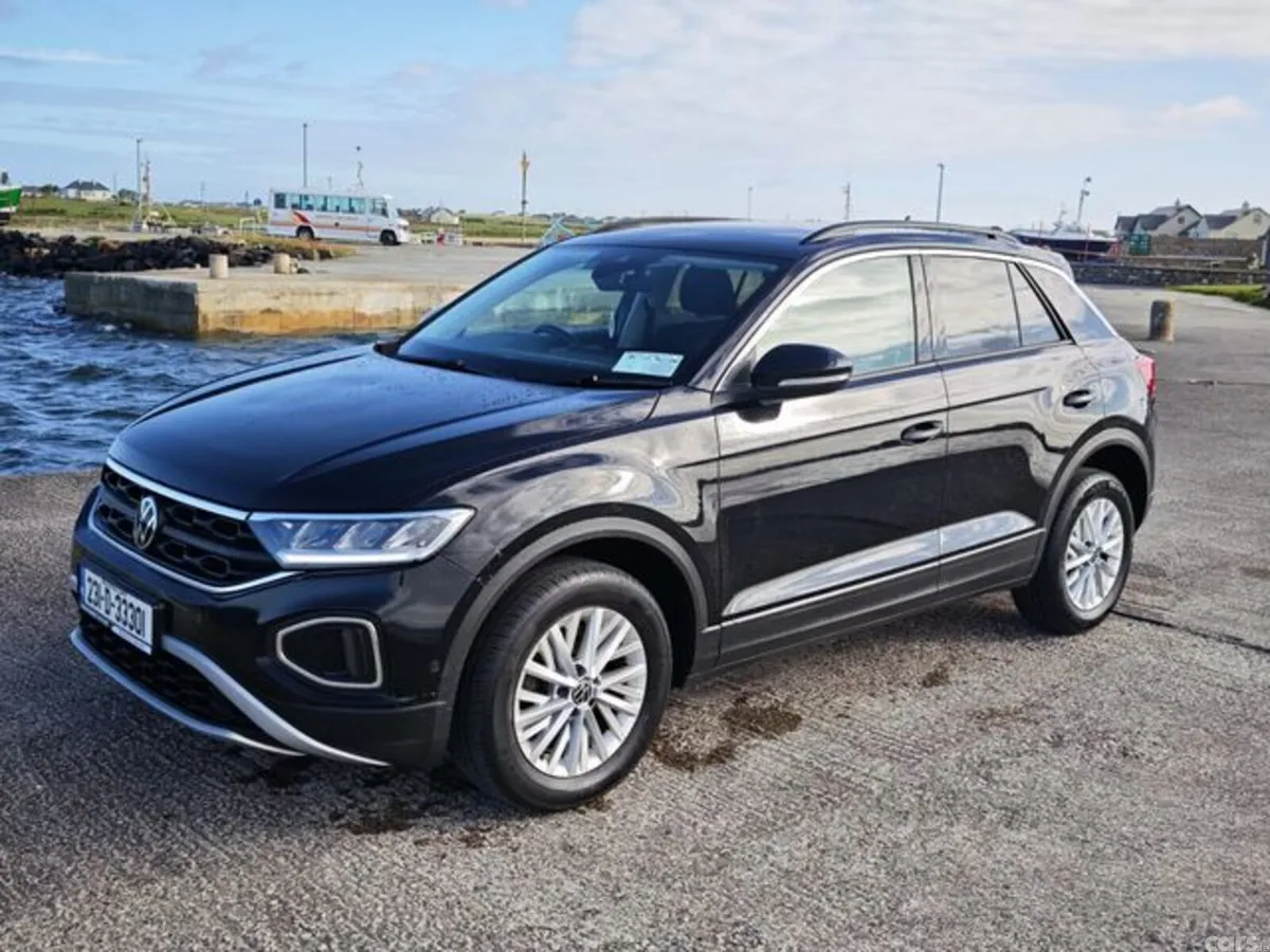 Volkswagen T-Roc Estate, Petrol, 2023, Black
