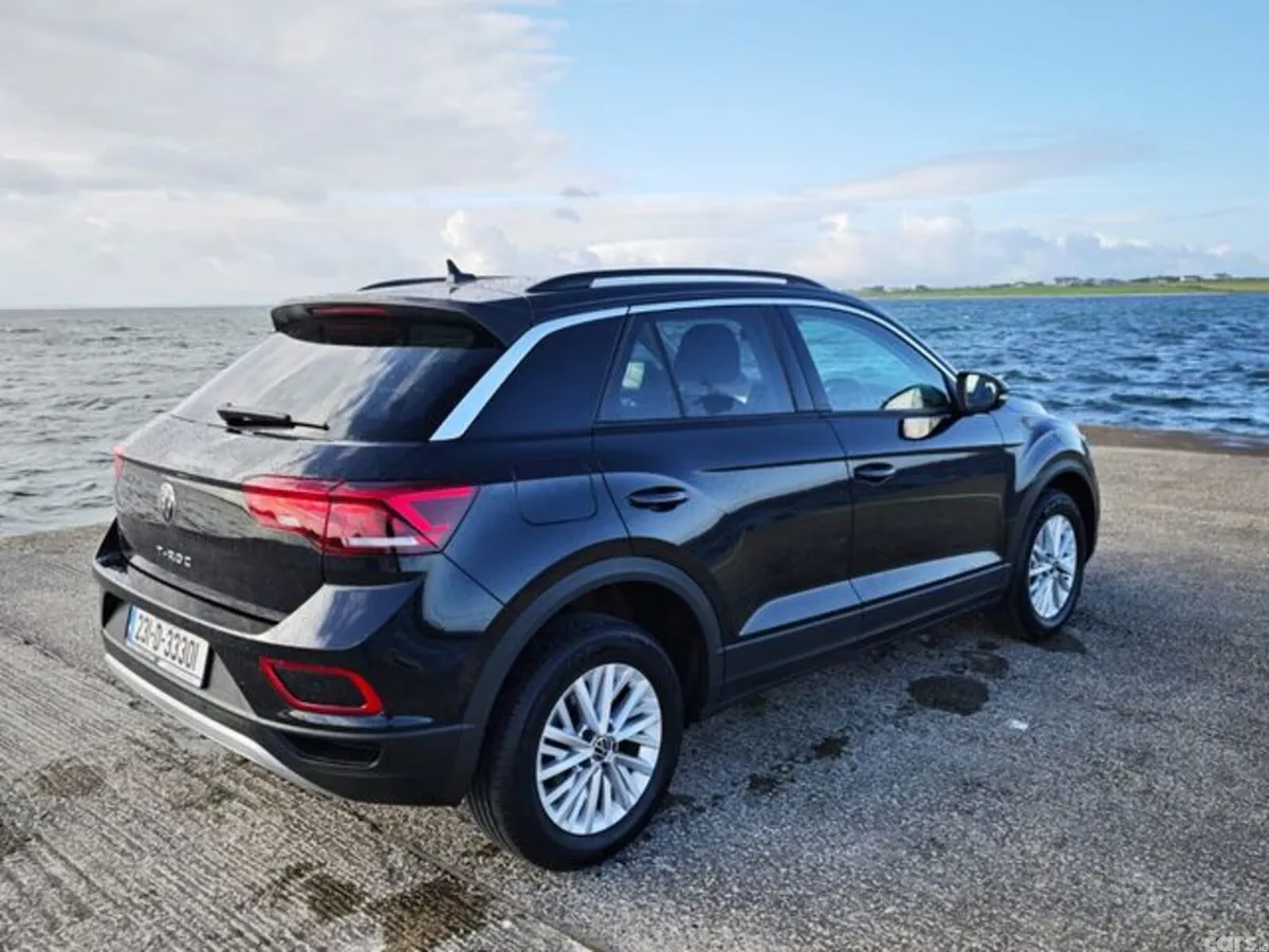 Volkswagen T-Roc Estate, Petrol, 2023, Black