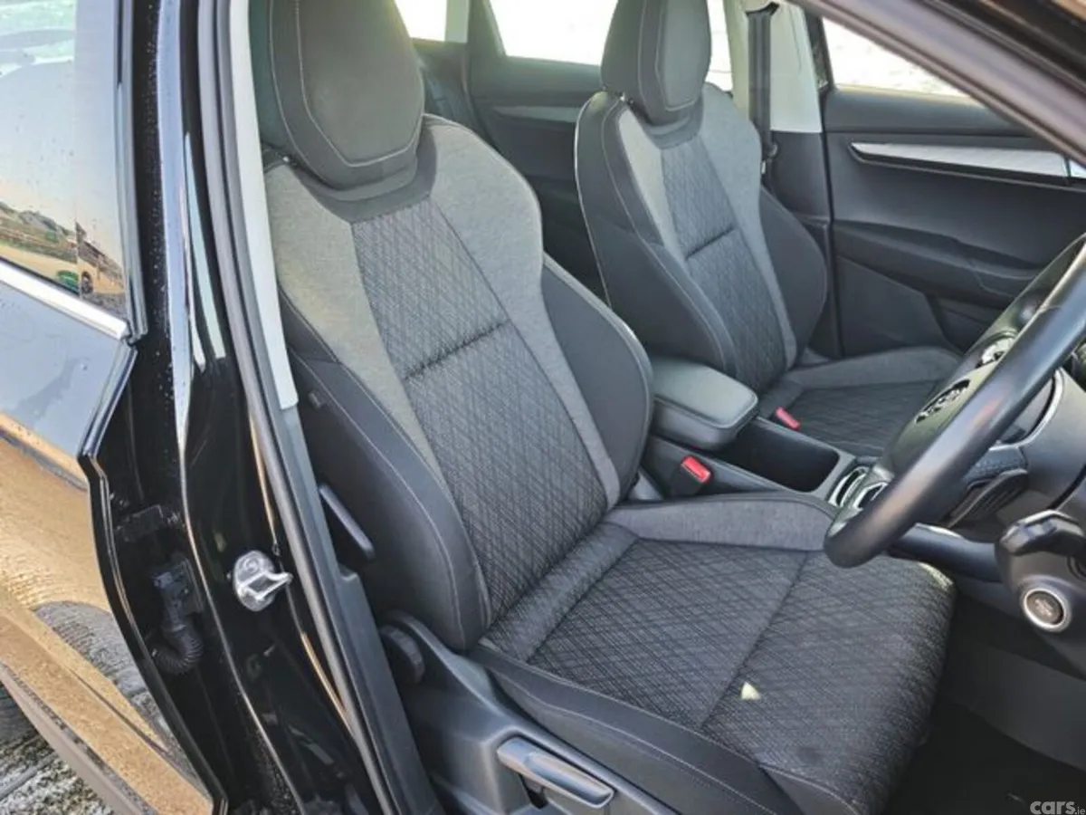 Skoda Karoq Estate, Diesel, 2024, Black