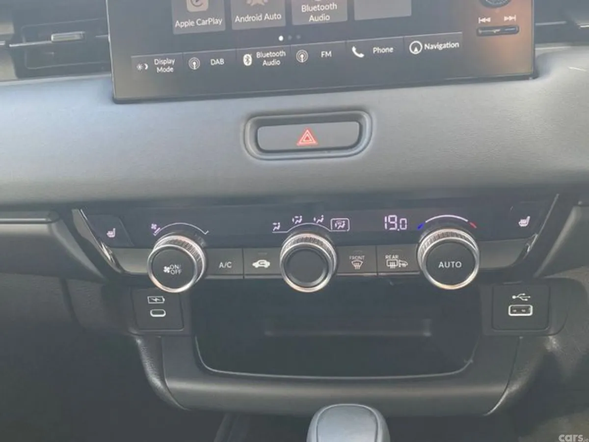 Honda HR-V Hatchback, Petrol Hybrid, 2025, White