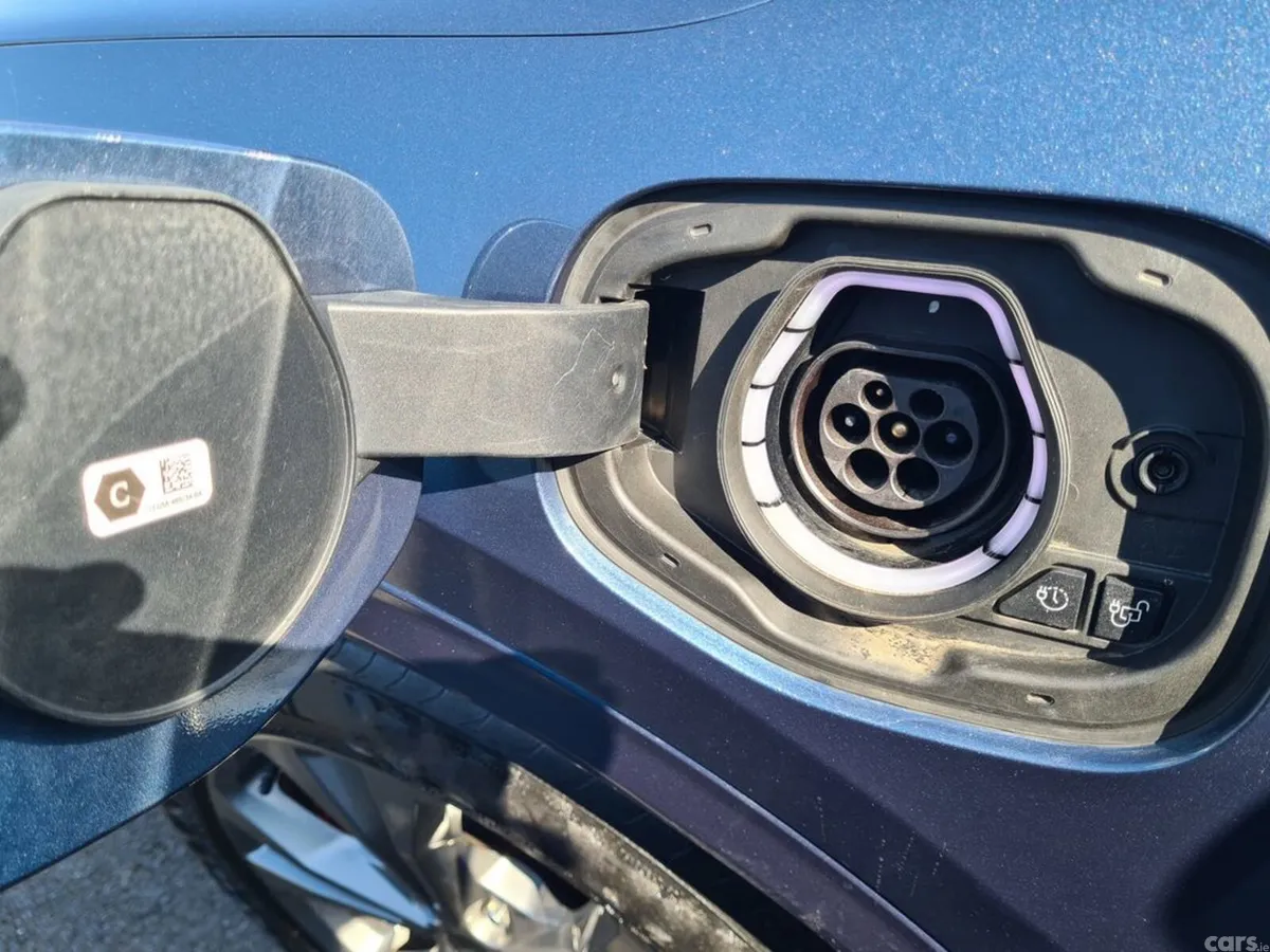 Ford Kuga MPV, Petrol Plug-in Hybrid, 2021, Blue