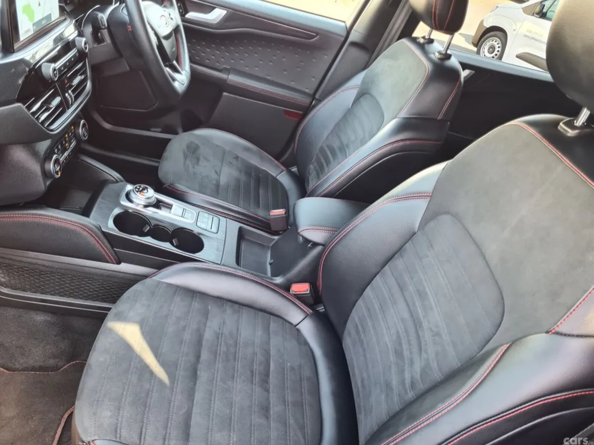 Ford Kuga MPV, Petrol Plug-in Hybrid, 2021, Blue
