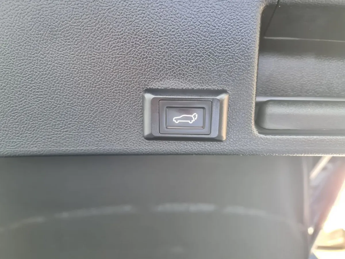Ford Kuga MPV, Petrol Plug-in Hybrid, 2021, Blue
