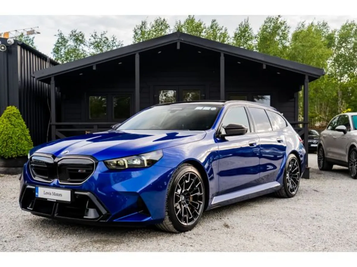 BMW M5 Estate, Petrol Plug-in Hybrid, 2026, Blue