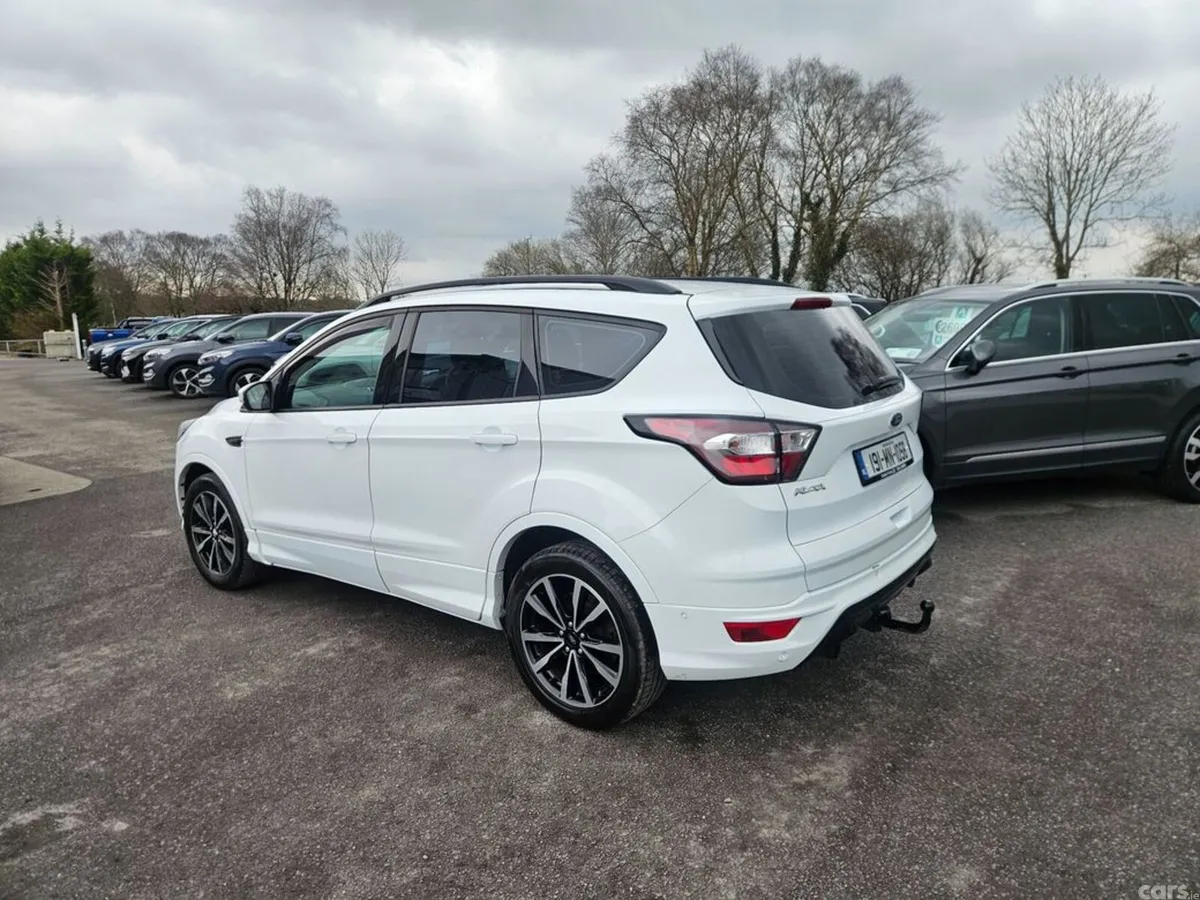 Ford Kuga Hatchback, Diesel, 2019, White