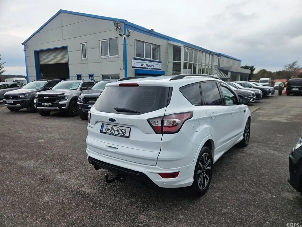 Ford Kuga Hatchback, Diesel, 2019, White
