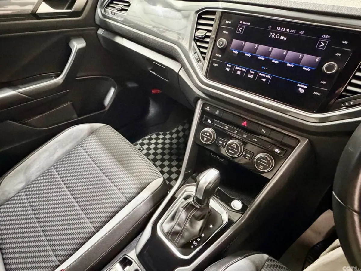 Volkswagen T-Roc SUV, Diesel, 2020, Blue