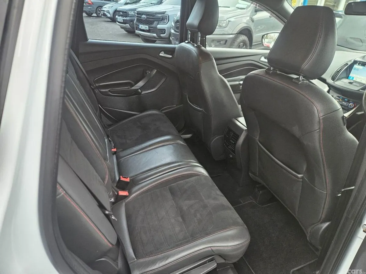Ford Kuga Hatchback, Diesel, 2019, White