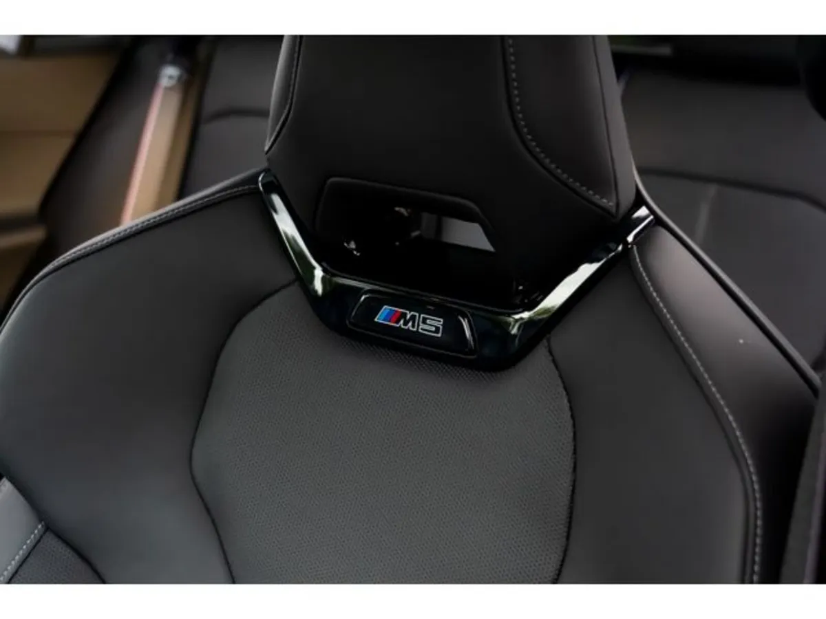 BMW M5 Estate, Petrol Plug-in Hybrid, 2026, Blue