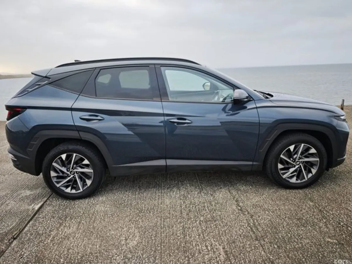 Hyundai Tucson MPV, Diesel, 2022, Blue