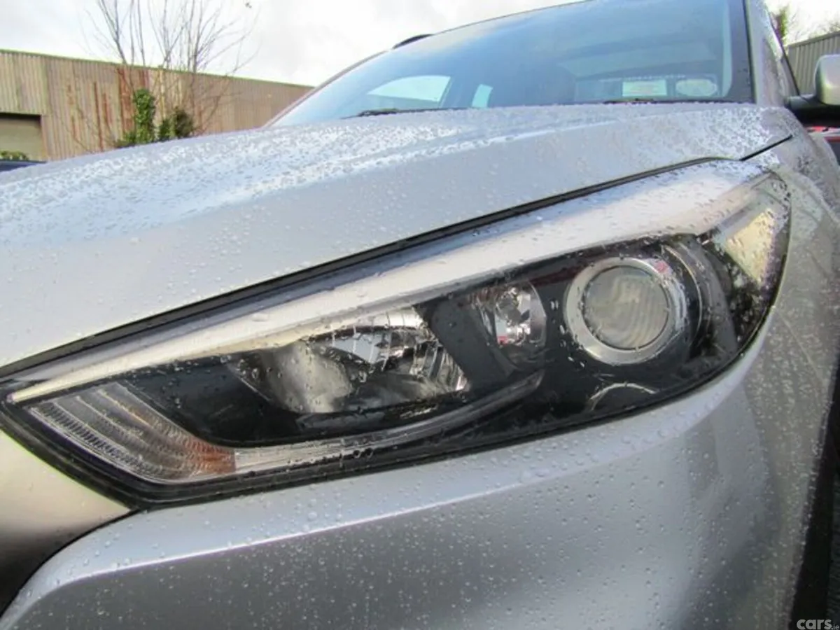 Hyundai Tucson SUV, Diesel, 2016, Silver