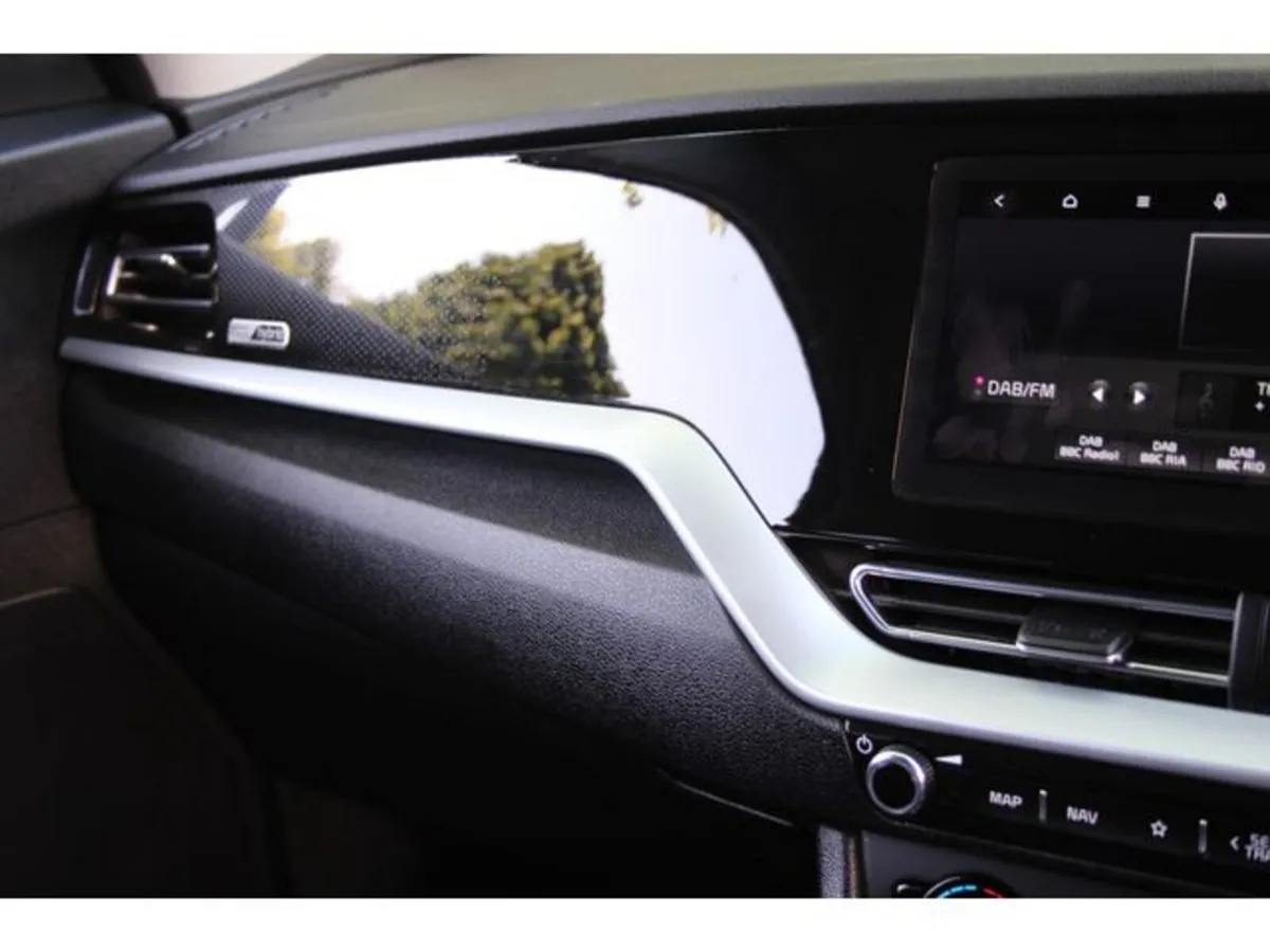 Kia Niro Estate, Petrol Hybrid, 2022, Black