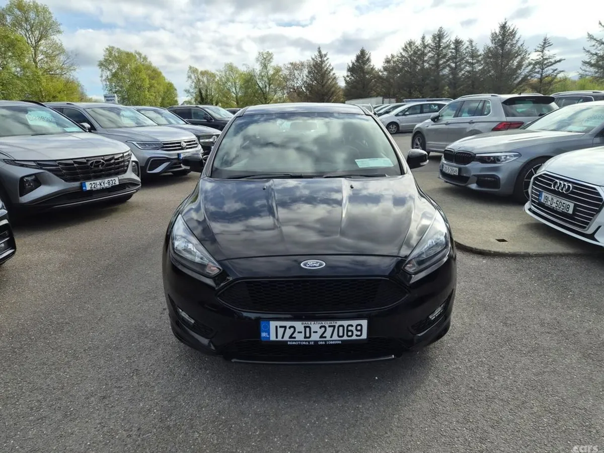 Ford Focus Hatchback, Petrol, 2017, Black