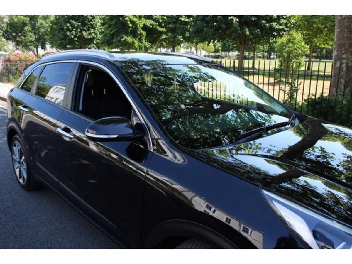 Kia Niro Estate, Petrol Hybrid, 2022, Black