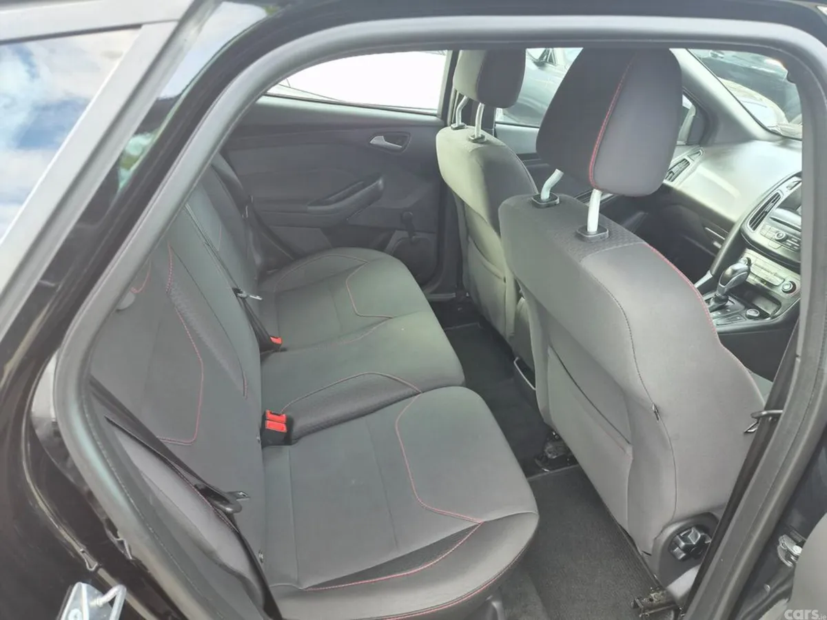 Ford Focus Hatchback, Petrol, 2017, Black