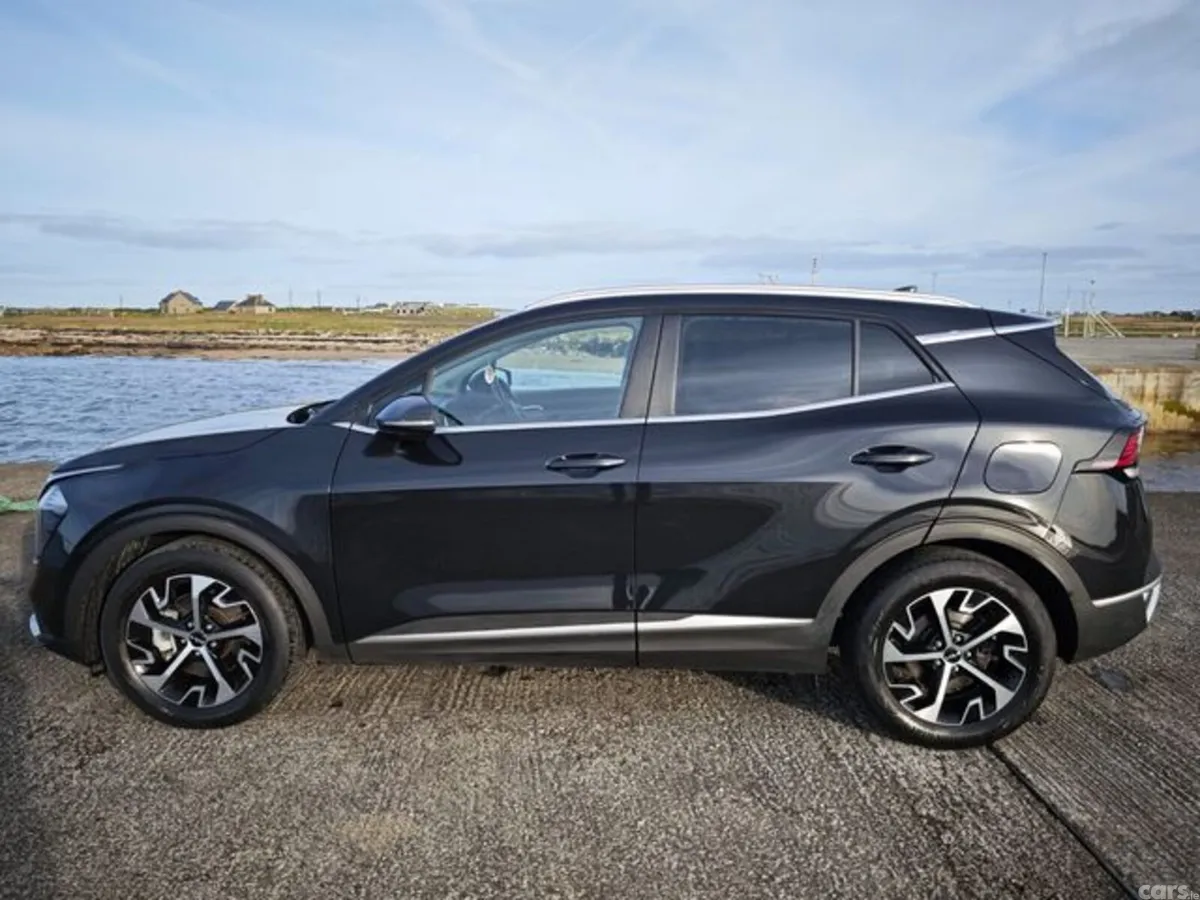 Kia Sportage MPV, Diesel Hybrid, 2024, Black