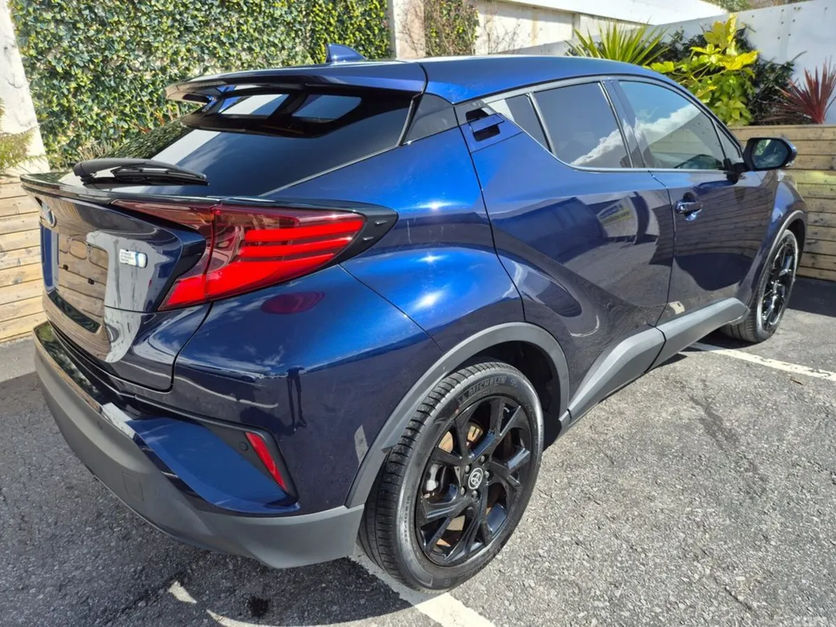 Toyota C-HR SUV, Petrol Hybrid, 2021, Blue