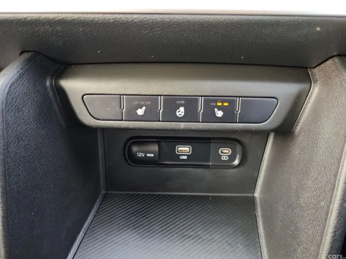 Kia Sportage MPV, Diesel Hybrid, 2024, Black