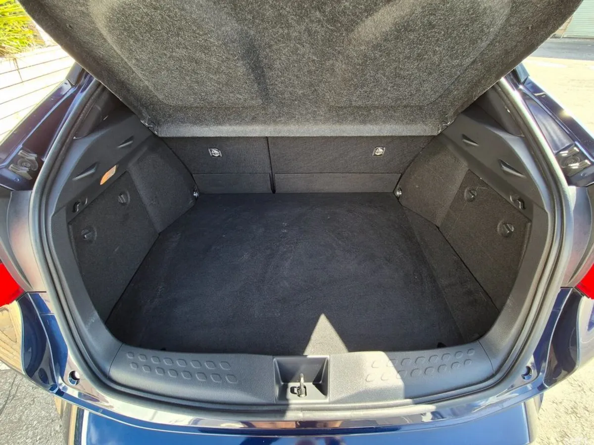 Toyota C-HR SUV, Petrol Hybrid, 2021, Blue
