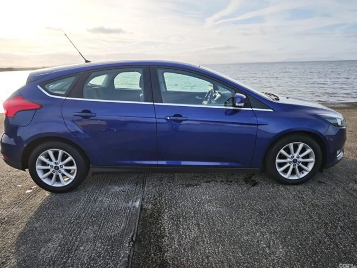 Ford Focus Hatchback, Diesel, 2016, Blue