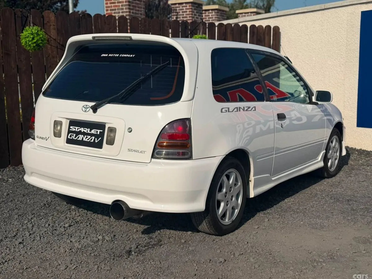 Toyota Other Hatchback, Petrol, 1998, White