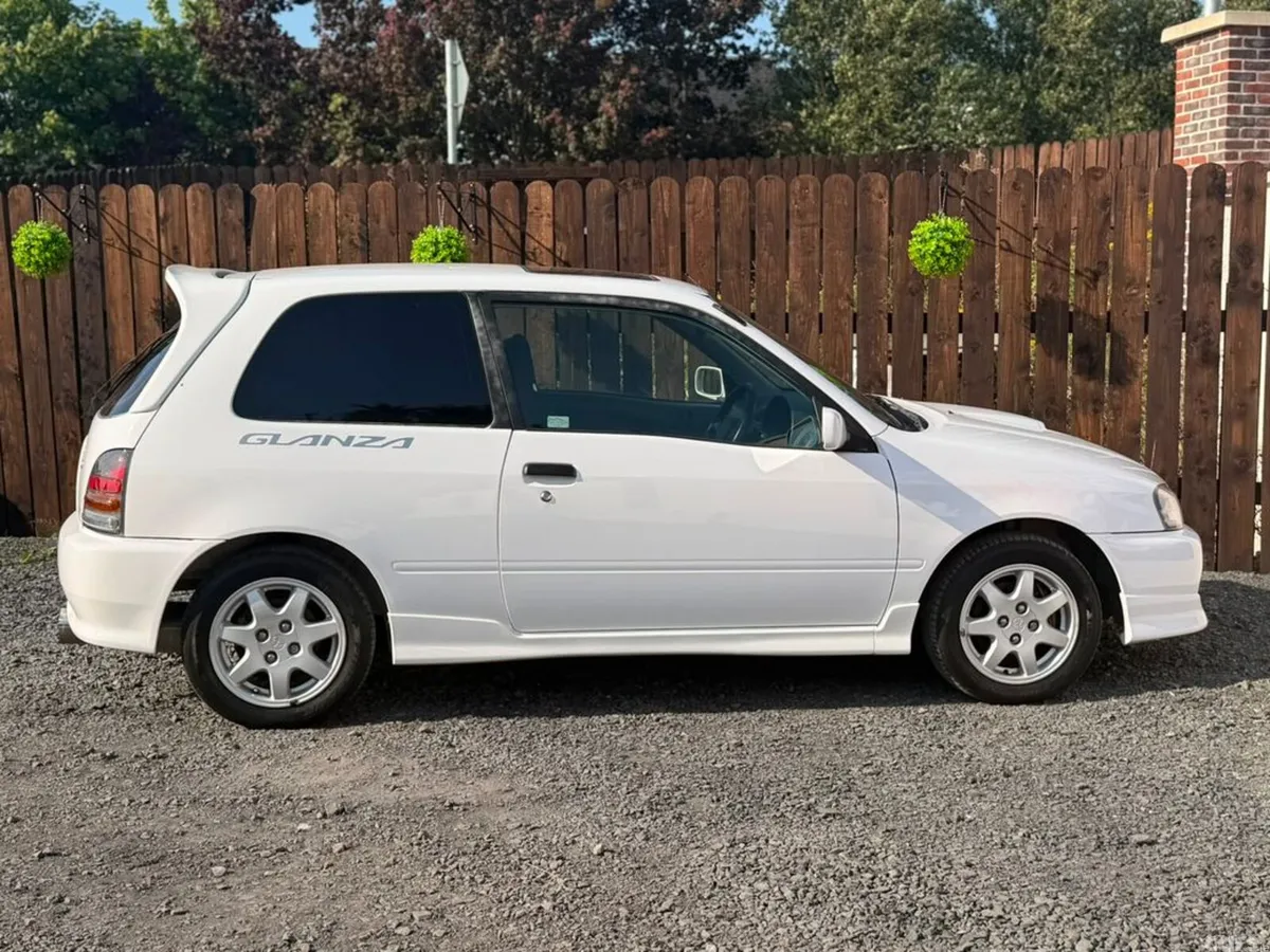 Toyota Other Hatchback, Petrol, 1998, White