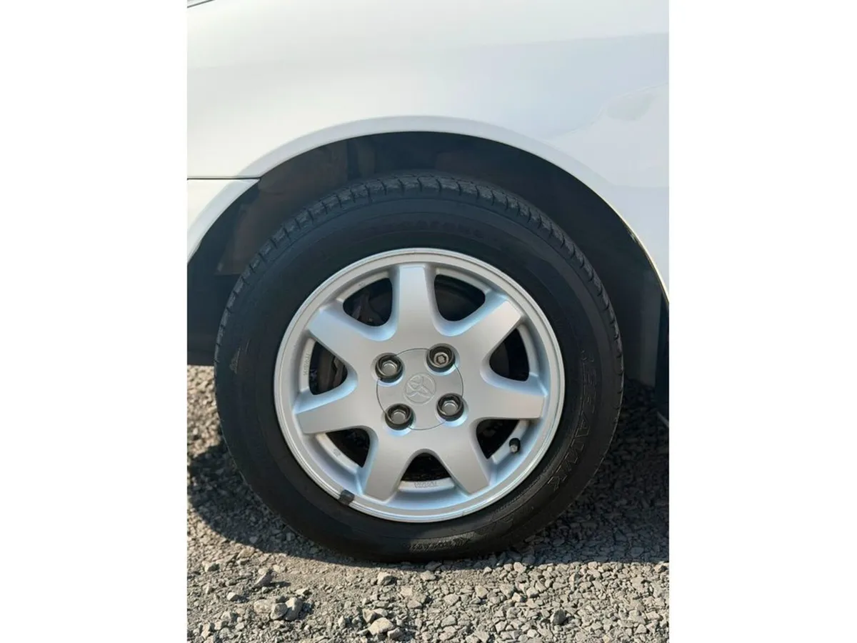 Toyota Other Hatchback, Petrol, 1998, White