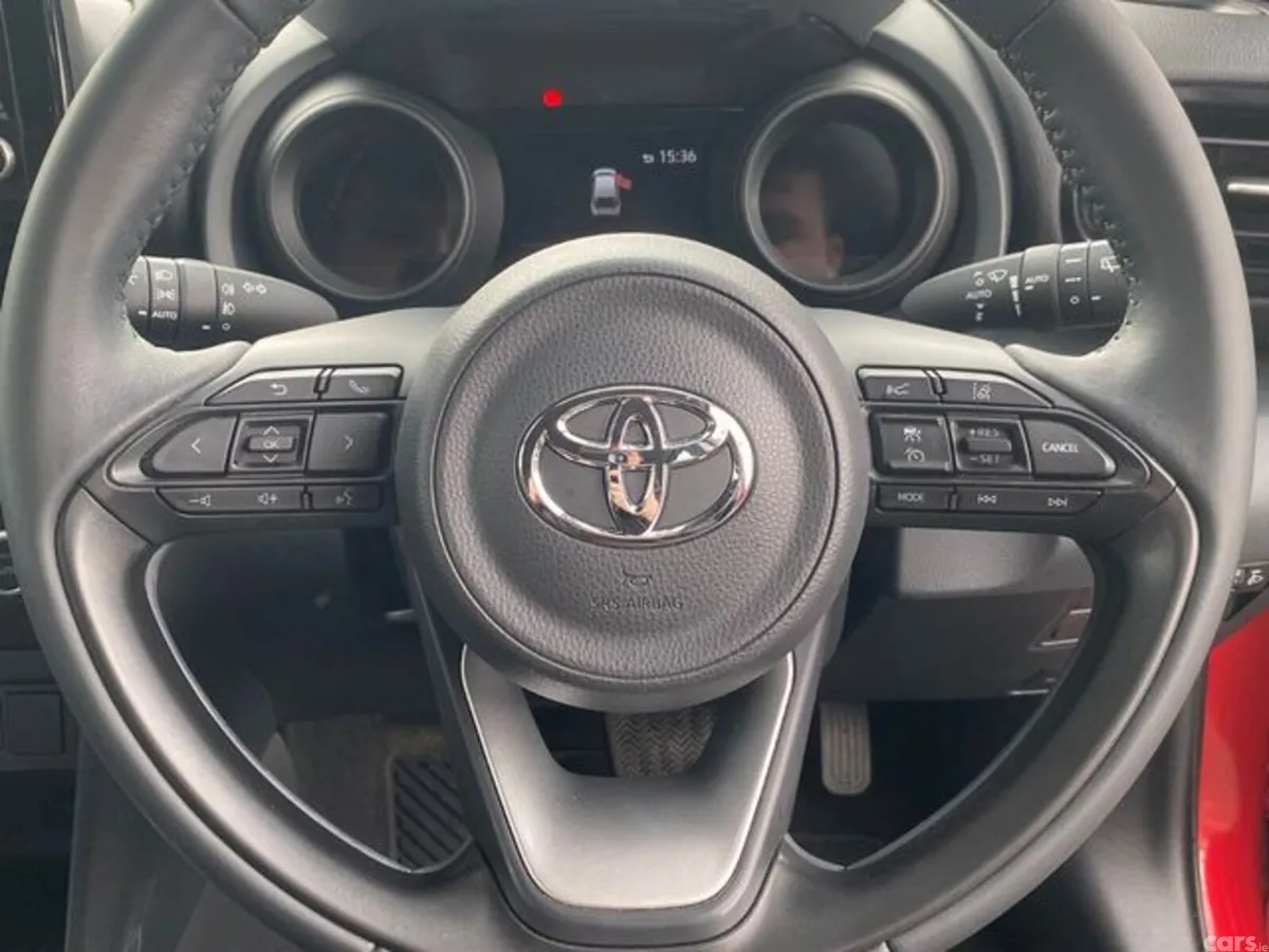 Toyota Yaris Hatchback, Petrol Hybrid, 2023, Red