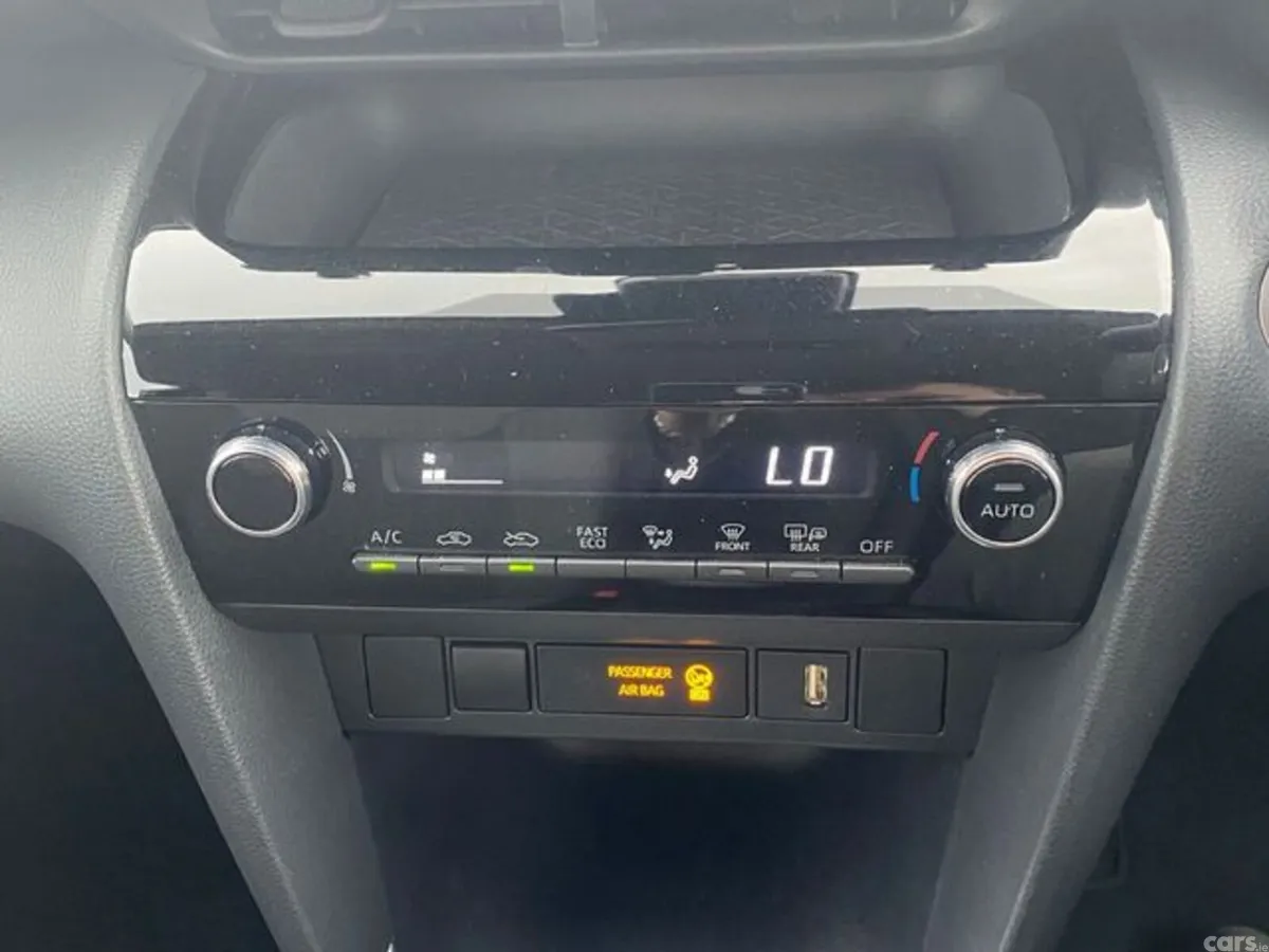 Toyota Yaris Hatchback, Petrol Hybrid, 2023, Red