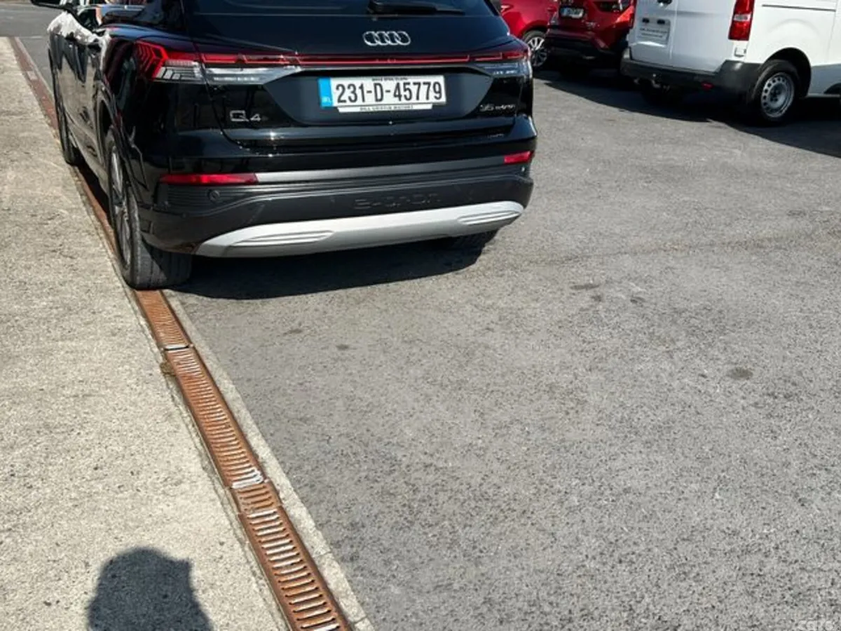 Audi Q4 Estate, Electric, 2023, Black