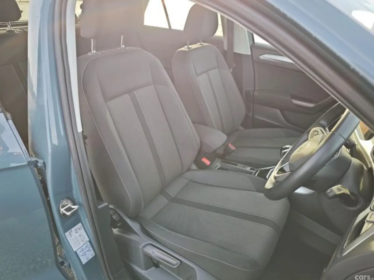 Volkswagen T-Roc Estate, Diesel, 2024, Blue
