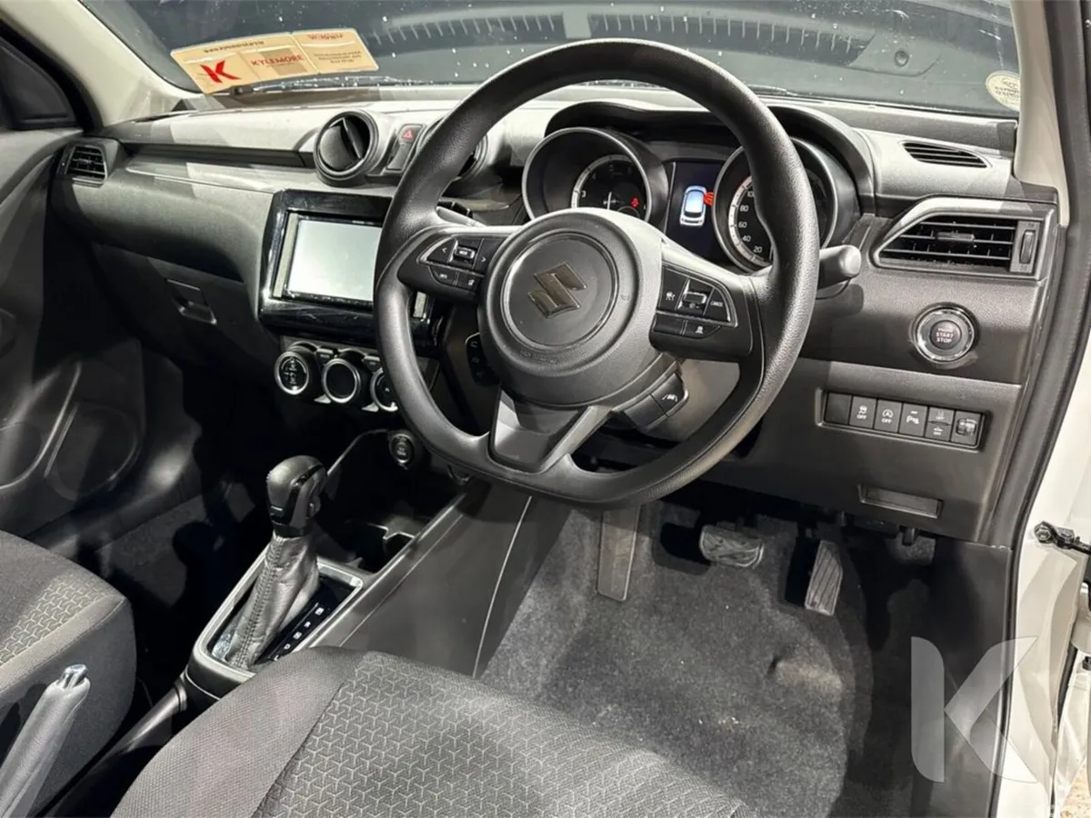Suzuki Swift Hatchback, Petrol Hybrid, 2023, White