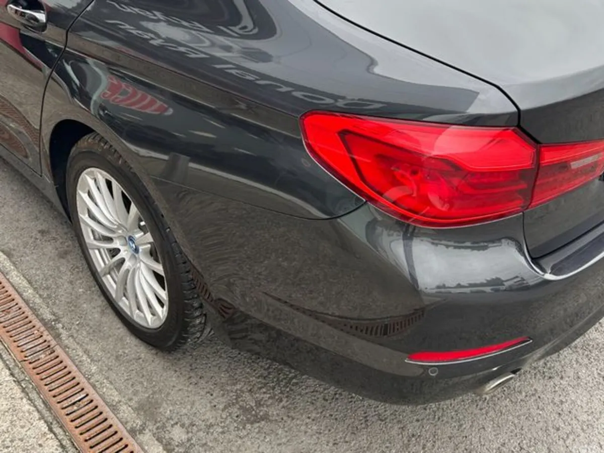 BMW 5-Series Saloon, Petrol Plug-in Hybrid, 2019, Black