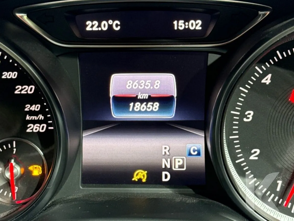 Mercedes-Benz GLA SUV, Petrol, 2018, Red