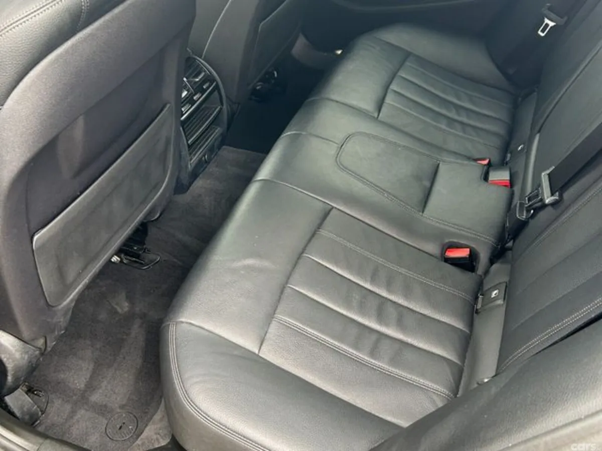 BMW 5-Series Saloon, Petrol Plug-in Hybrid, 2019, Black
