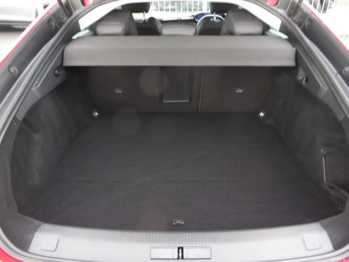 Peugeot 508 Hatchback, Diesel, 2019, Red