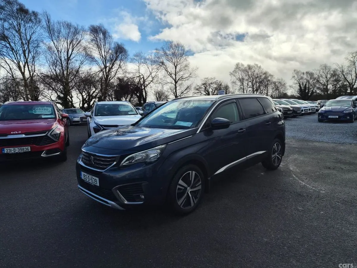 Peugeot 5008 MPV, Diesel, 2019, Blue