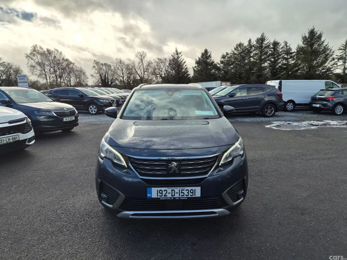 Peugeot 5008 MPV, Diesel, 2019, Blue