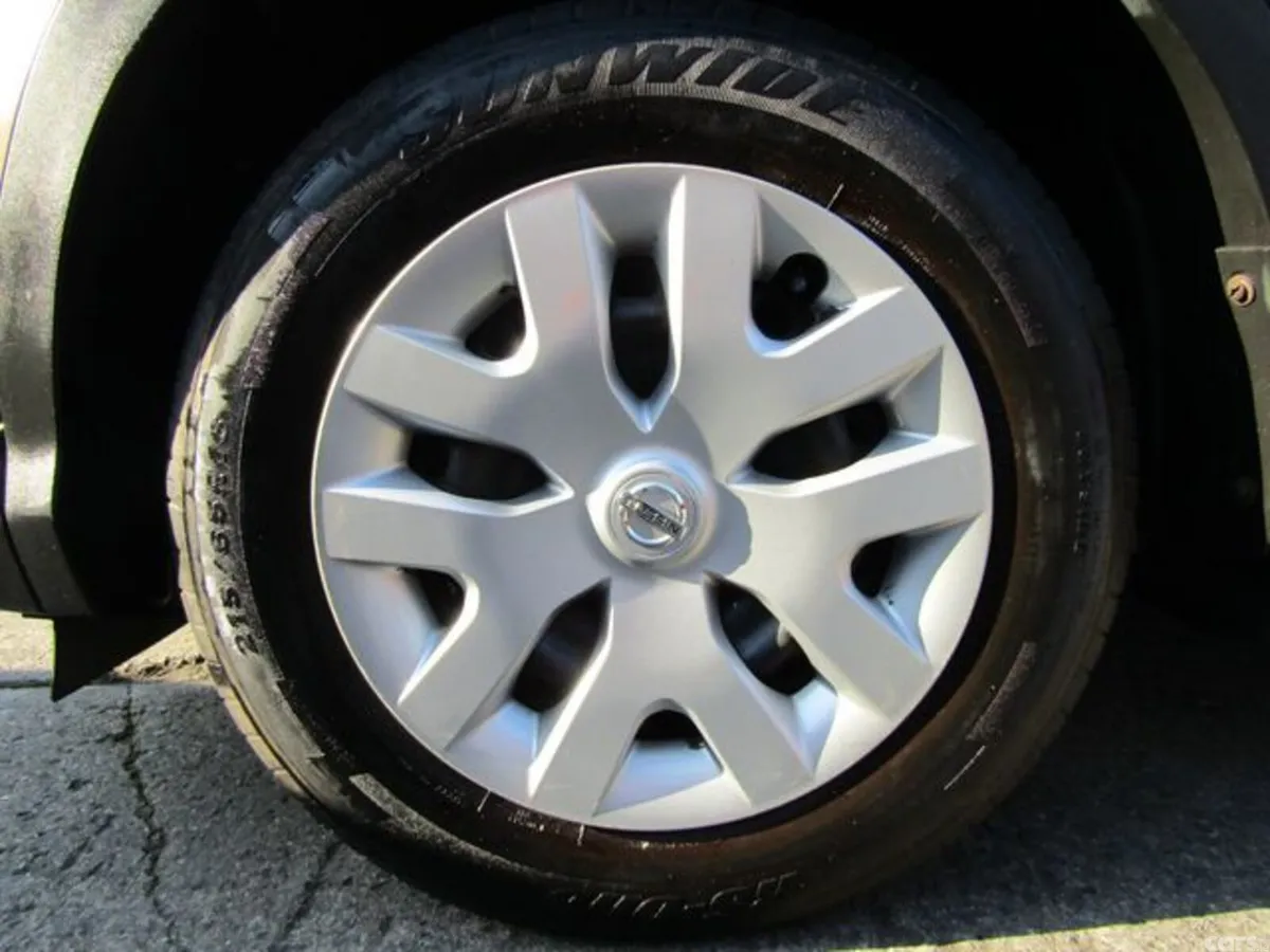 Nissan Qashqai MPV, Petrol, 2016, Brown